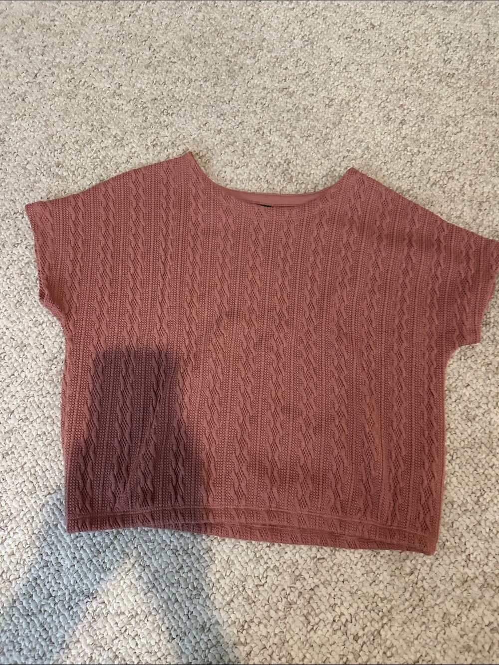 Signature Cropped Cable-Knit Crew Sweater - Rose